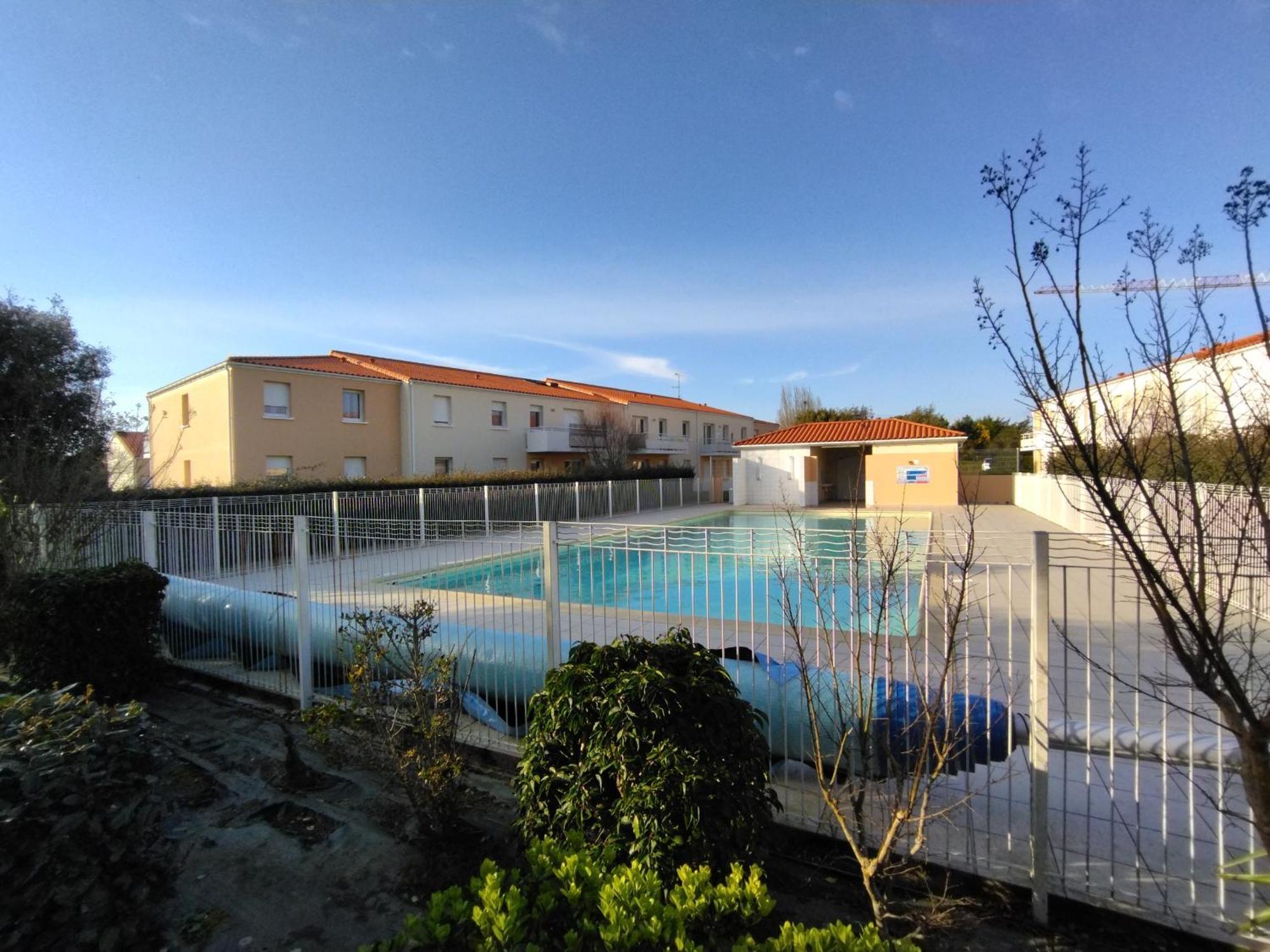 Appartement Dans Residence Au Calme Avec Piscine Les Sables-dʼOlonne Dış mekan fotoğraf